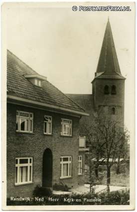 ansichtkaart: Randwijk, Ned. Herv. Kerk en Pastorie