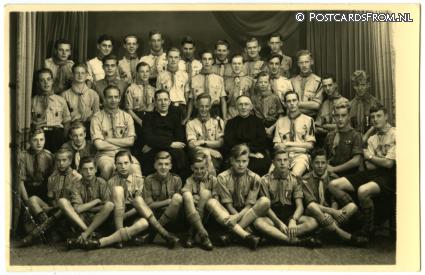 ansichtkaart: --, ? Leon Boscogroep eind 1952? Scouting