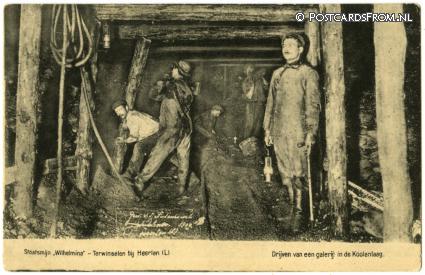 Terwinselen, Staatsmijn 'Wilhelmina'. Drijven van een galerij in Koolenlaag ansichtkaart: Terwinselen, Staatsmijn 'Wilhelmina'. Drijven van een galerij in Koolenlaag