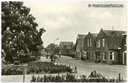 Broek op Langedijk, Dorpstraat ansichtkaart: Broek op Langedijk, Dorpstraat